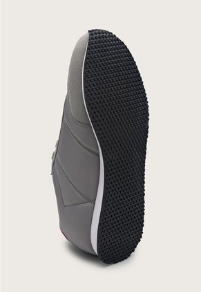 Tenis Lifestyle Gris-Blanco-Rojo le coq sportif RacerOne