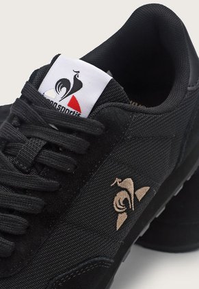 Tenis Lifestyle Negro-Dorado le coq sportif Astra Metallic