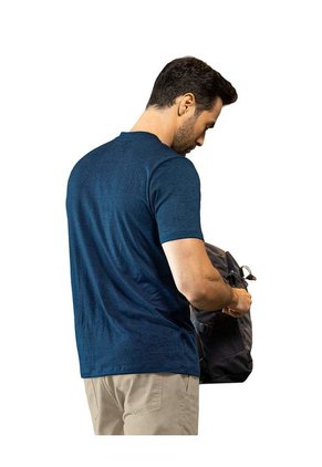 Leo Camiseta Manga Corta Con Logo Bordado En Frente M2843M Azul