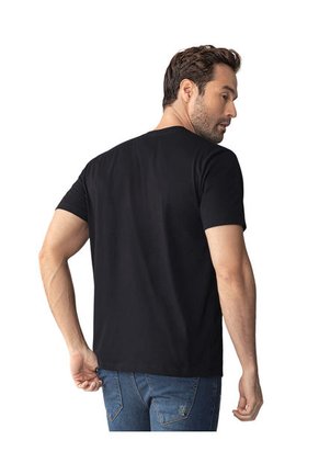 Leo Camiseta Manga Corta Con Logo Bordado En Frente M2843M Negro