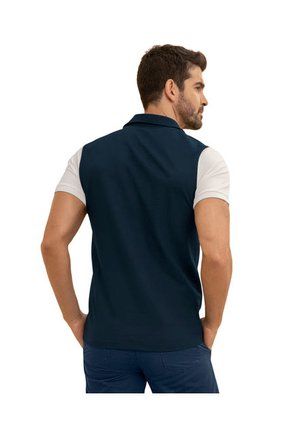 Camiseta Tipo Polo Con Perilla Funcional Con Bloques De Color M2992 Verde