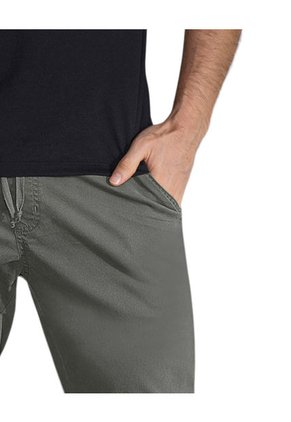Ropa Exterior Masculina Pantalón Gris LEO M2552