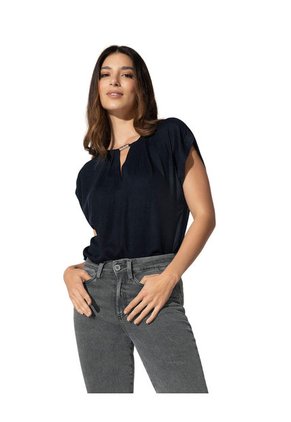 Blusa Manga Corta Con Detalle En El Escote F7134 Negro