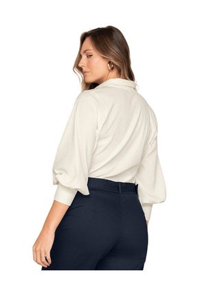 Camiseta Manga Larga Con Cuello Y Perilla Tejida F6772 Crudo