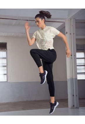 Ropa Deportiva Pantalón Negro LEONISA 195532