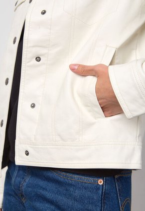 Chaqueta Levi's Marfil