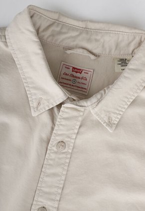Camisa Levi's Authentic Button Beige