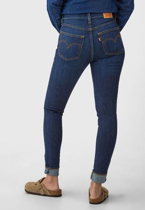 Jean Levi's 720 Súper Skinny Índigo Medio
