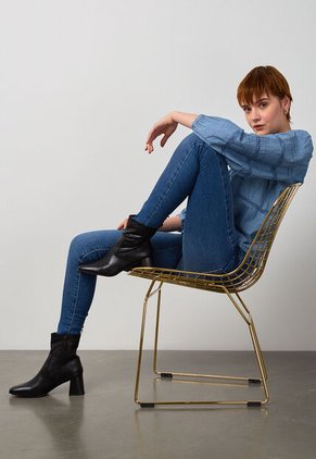 Jean Levi's 720 Super Skinny Fit Índigo Medio