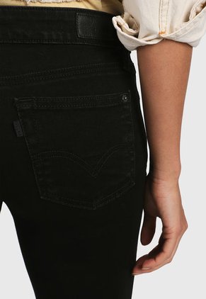 Jean Negro Levi´s 556