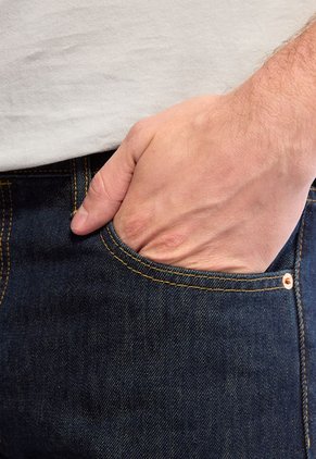 Jean Levi's 501 Classic Fit índigo Oscuro