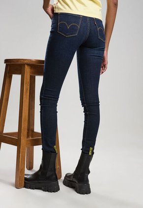 Jean Índigo Oscuro Levi's 721 High-Rise Skinny