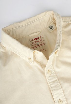 Camisa Levi's uthentic Button  Amarillo