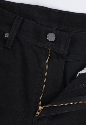 Bermuda Levi's 405 Standard Fit Negro