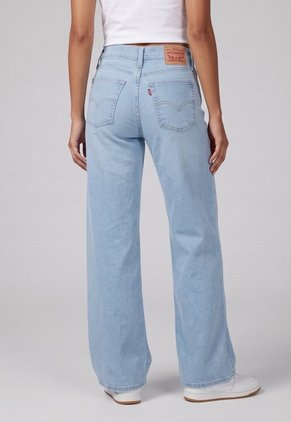 Jean Levi's 728 Wide Leg Fit Índigo Claro