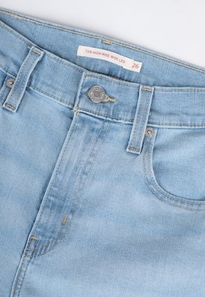 Jean Levi's 728 Wide Leg Fit Índigo Claro