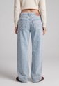 Jean Levi's Middy Balloon Fit Índigo Claro de Levis