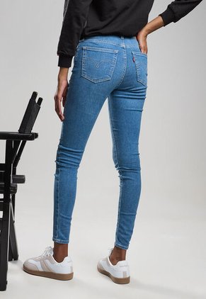 Jean Levi's 720 Super Skinny Fit Índigo Medio