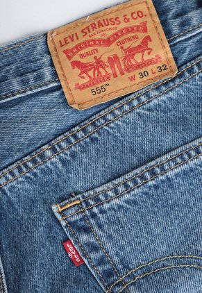 Jean Levi's 555 Relaxed Straight Fit Índigo Medio