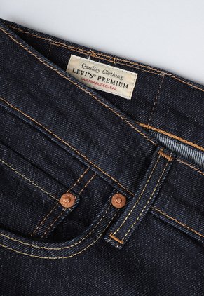 Jean Levi's 512 Slim Taper Fit índigo Oscuro