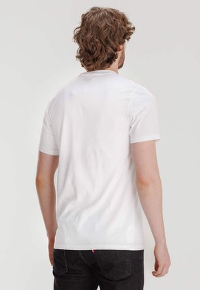Camiseta Blanco-Rojo Levi's 2-Horse Graphic