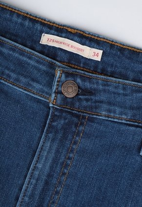 Jean Levi's 725 Bootcut Fit Índigo Oscuro