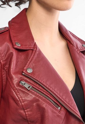 Chaqueta Levi's Rojo