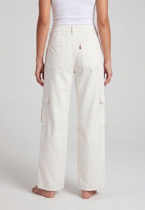Jean Cargo Levi's Superlow Fit Marfil