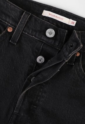 Jean Levi's Wedgie Bootcut Fit Negro