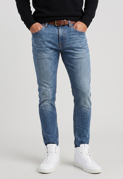 Jean Levi's 512 Slim Taper Fit Índigo Medio