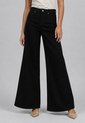 Jean Levi's 318 Shaping Wide Leg Fit Negro de Levis