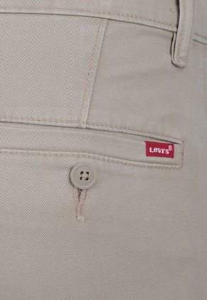 Pantalón Levi's XX Chino Slim Taper Fit Beige