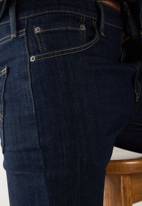 Jean Azul Indigo Oscuro Levi's 512 Slim Fit