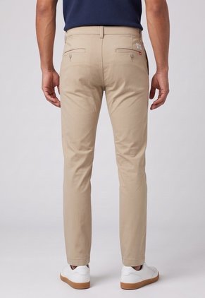 Pantalón Chino Levi's XX Standard Taper Fit Caqui