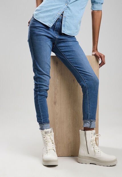 Jean Levi's 720 Super Skinny Fit Índigo Medio.