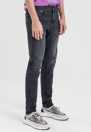 Jean Negro Levi's Skinny Taper