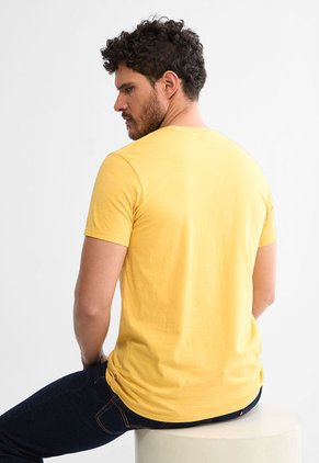 Camiseta Levi's Mostaza