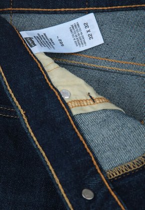 Jean Levi's 502 Taper Fit Índigo Oscuro