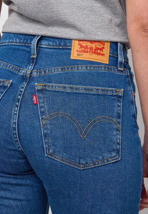 Jean Levi's 501 Original Cropped Fit Índigo Medio