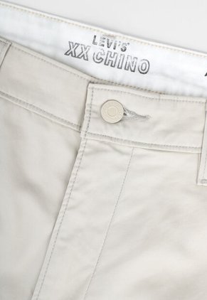 Pantalón Levi's XX Chino Authentic Fit Beige