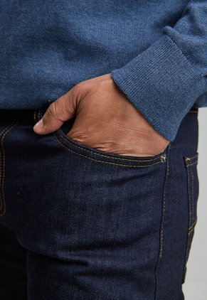 Jean Levi's 502 Taper Fit Índigo Oscuro