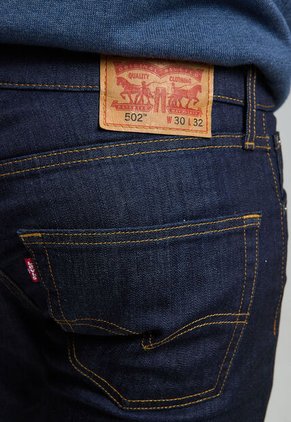 Jean Levi's 502 Taper Fit Índigo Oscuro