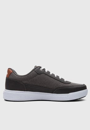 Tenis Levi's Aden Marrón