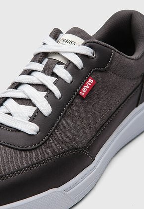 Tenis Levi's Aden Marrón