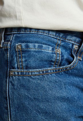 Jean Levi's 505 Regular Fit Índigo Medio