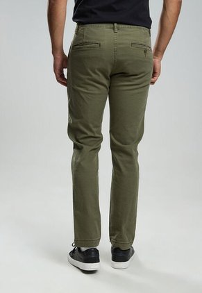 Pantalón Levi's Chino XX Standard Taper Fit Verde
