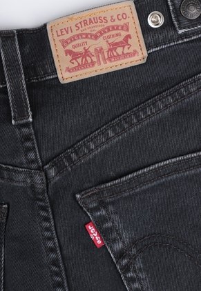 Short Levi's Cinch Fit  Negro