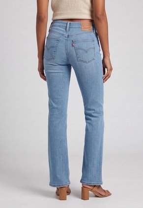 Jean Levi's 725 Bootcut Fit Índigo Medio