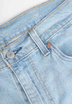 Jean Levi's 512 Slim Taper Fit Índigo Claro