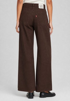 Jean Levi's Ribcage Wide Leg Fit Café